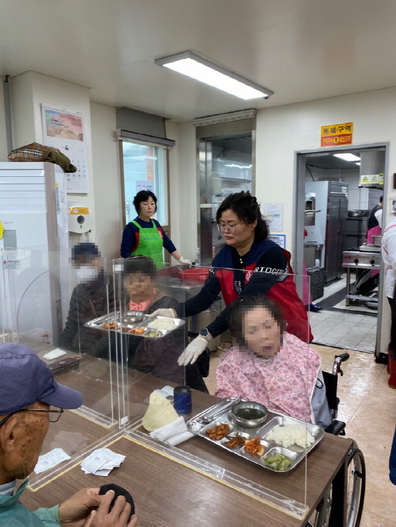 『자원봉사』 4월 배식봉사! (8).jpg
