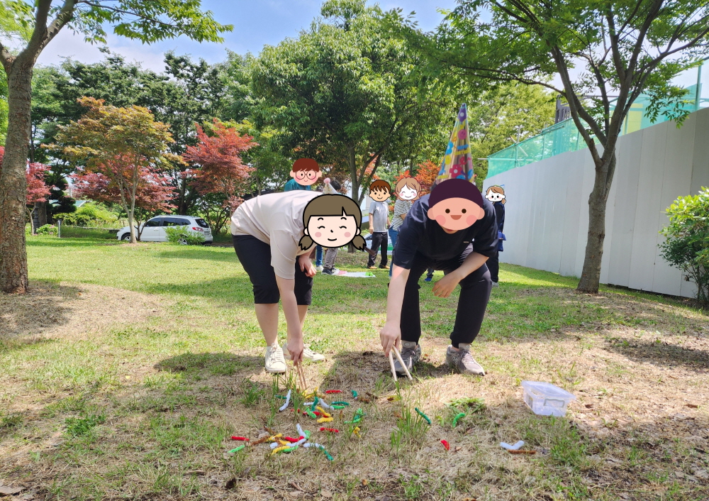 [크기변환]『직업적응훈련』 지역사회이용 숲체험 프로그램 사진2.jpg