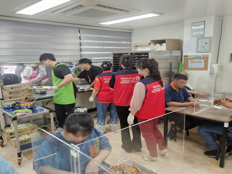 『자원봉사』8월 배식봉사!(5).jpg