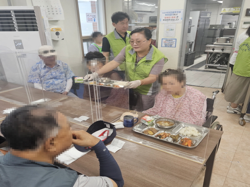 『자원봉사』8월 배식봉사!(8).jpg