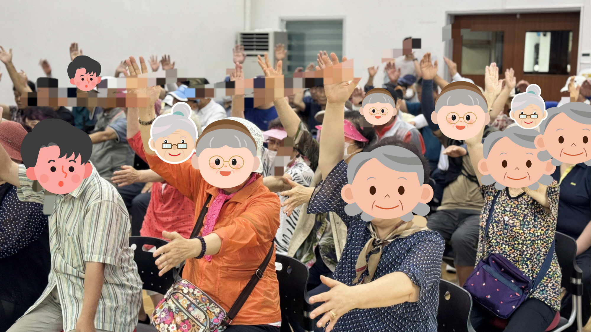 건강교육에 참여한 장애인과 지역주민들이 자리에서 팔을 들고 스트레칭을 하며 함께 운동을 따라 하고 있습니다. 모두 웃으며 적극적으로 참여하는 모습입니다