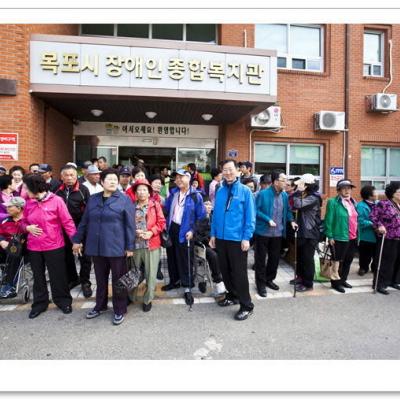 목포부름봉사대(미항콜)와 함께한 가을 바람 추억 여행 1(복지관에서 운림산방 가는 길)